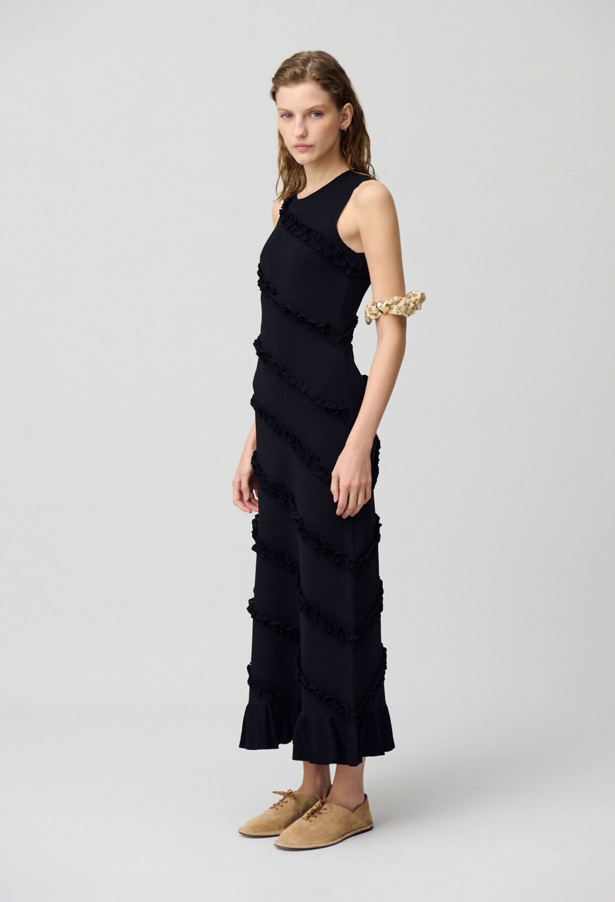 Langes Kleid aus feinem Strick