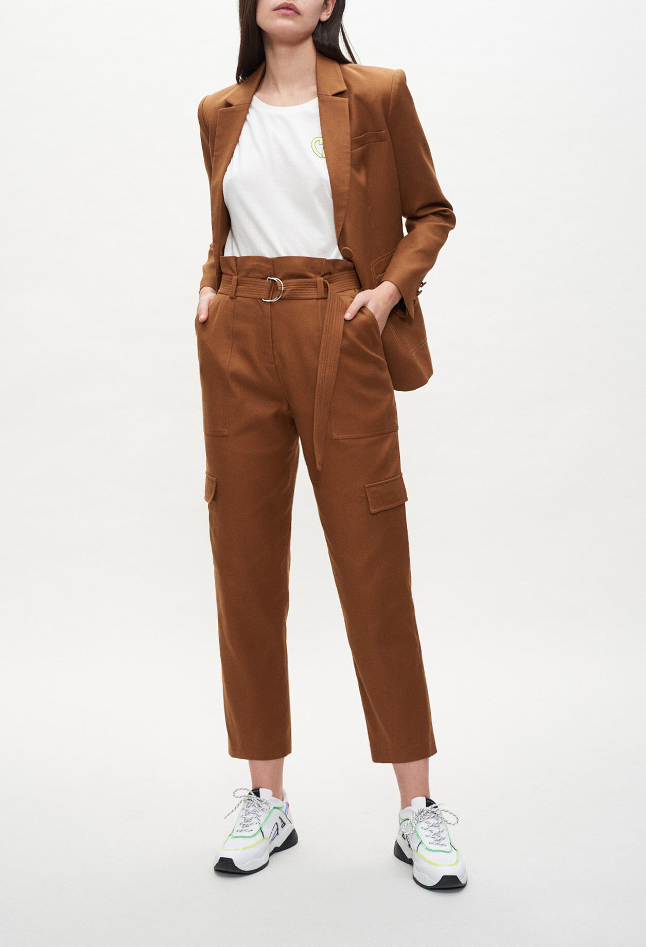 Hose mit geradem Schnitt und Taschen