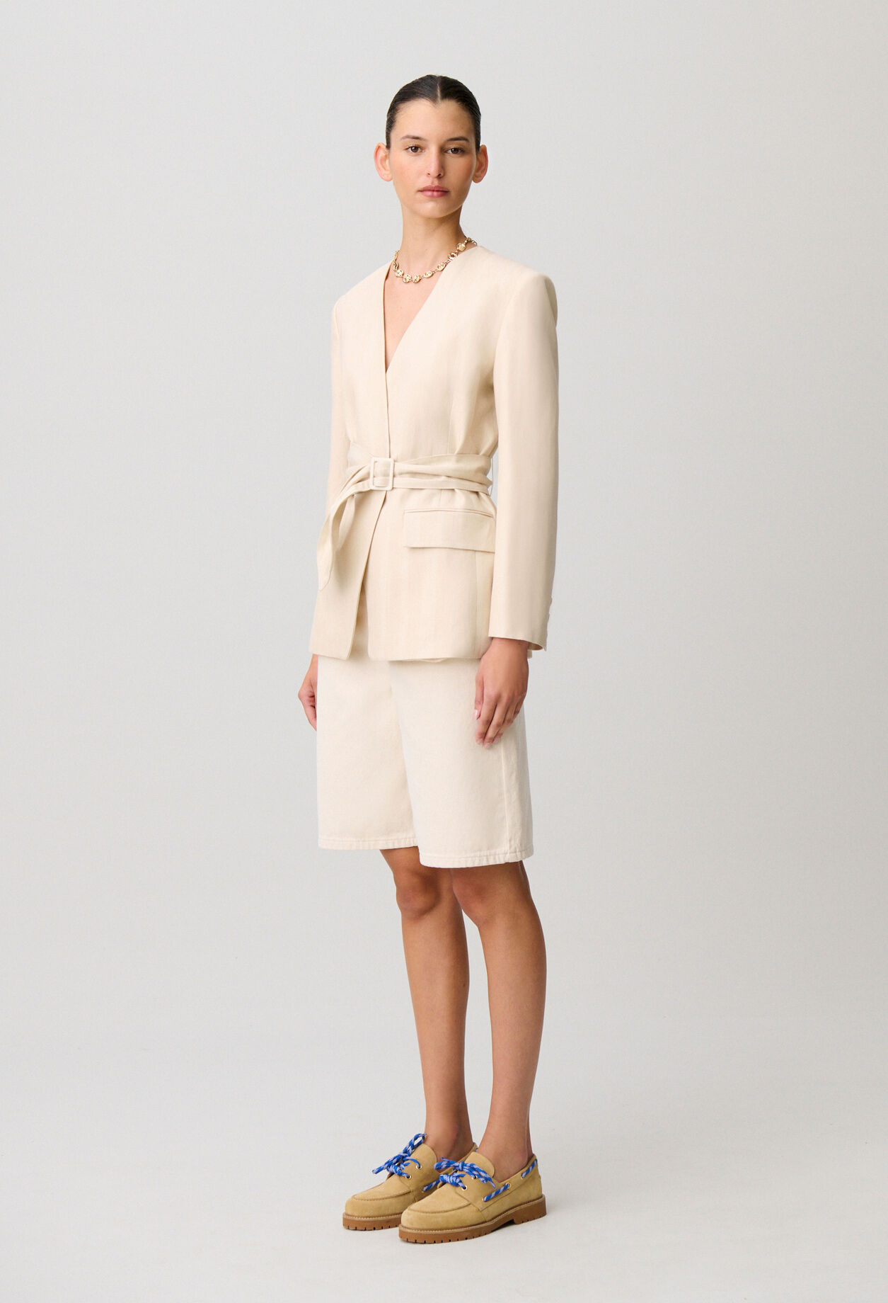 Taillierte Jacke mit Kimono-Kragen