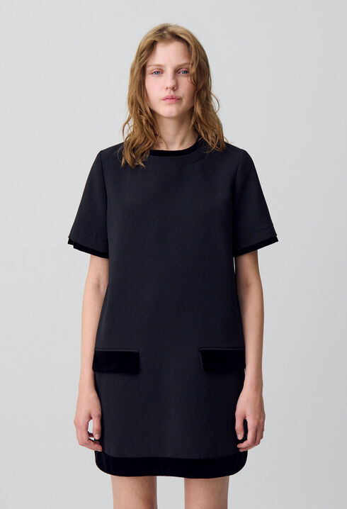 Kurzes Samtkleid