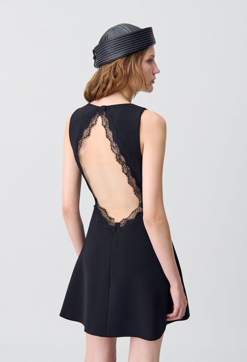 Rückenfreies Spitzenkleid