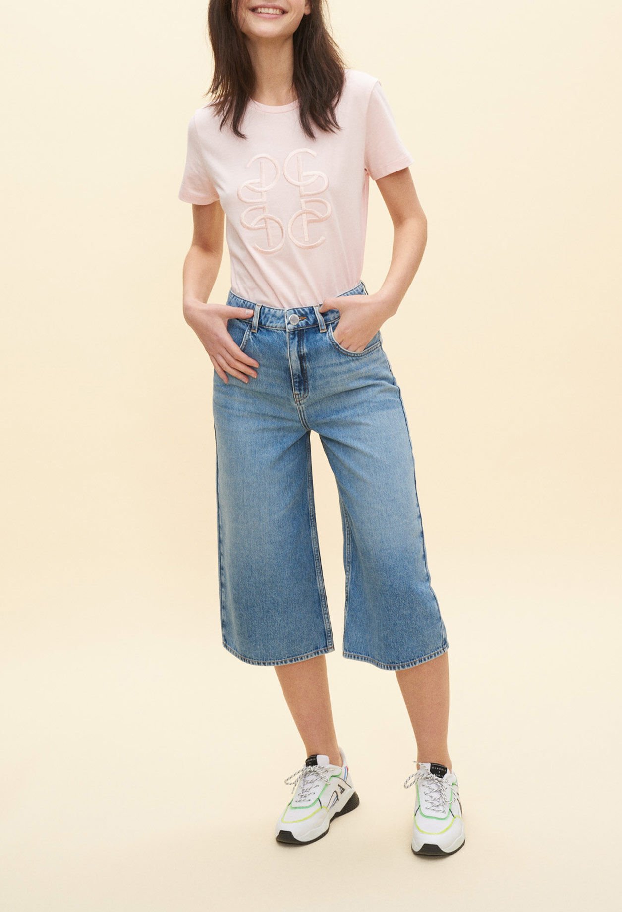 Ausgestellte Jeans-Bermudashorts