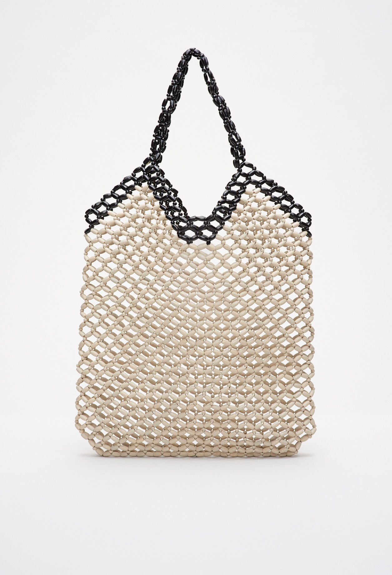 Tasche aus Holzperlen