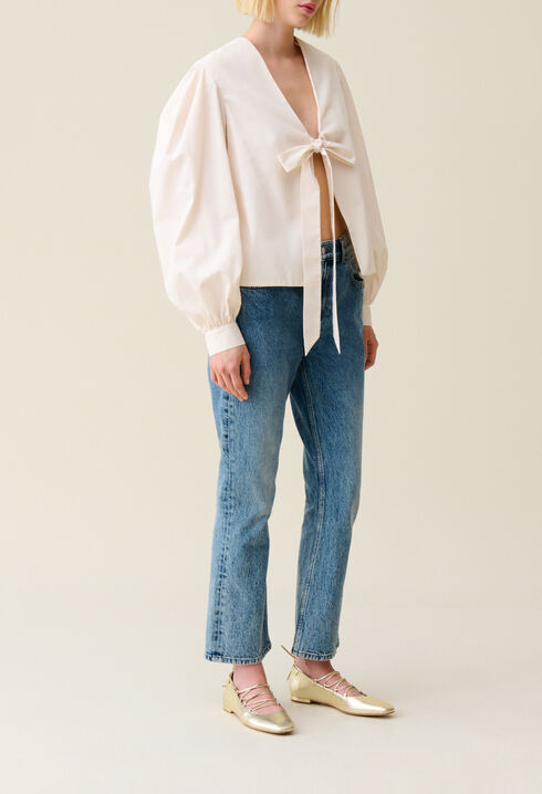 V-Ausschnitt Bluse zum Binden