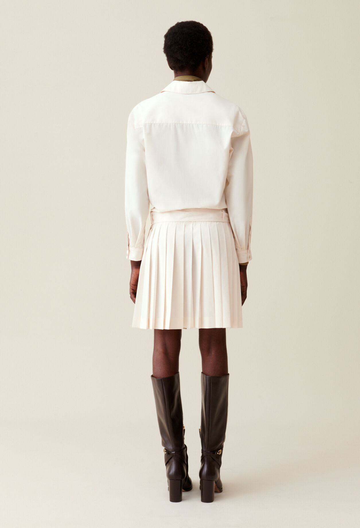 Geknöpftes Hemdkleid mit Gürtel