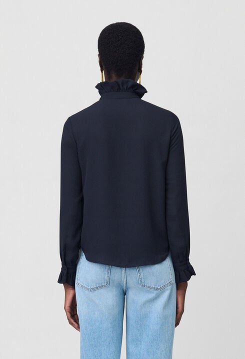 Bluse mit viktorianischem Kragen