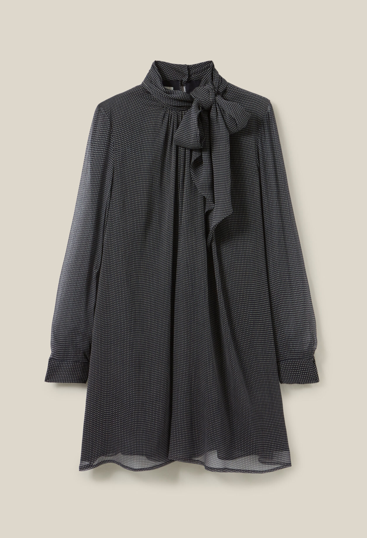 Fließendes Kleid mit Schluppe