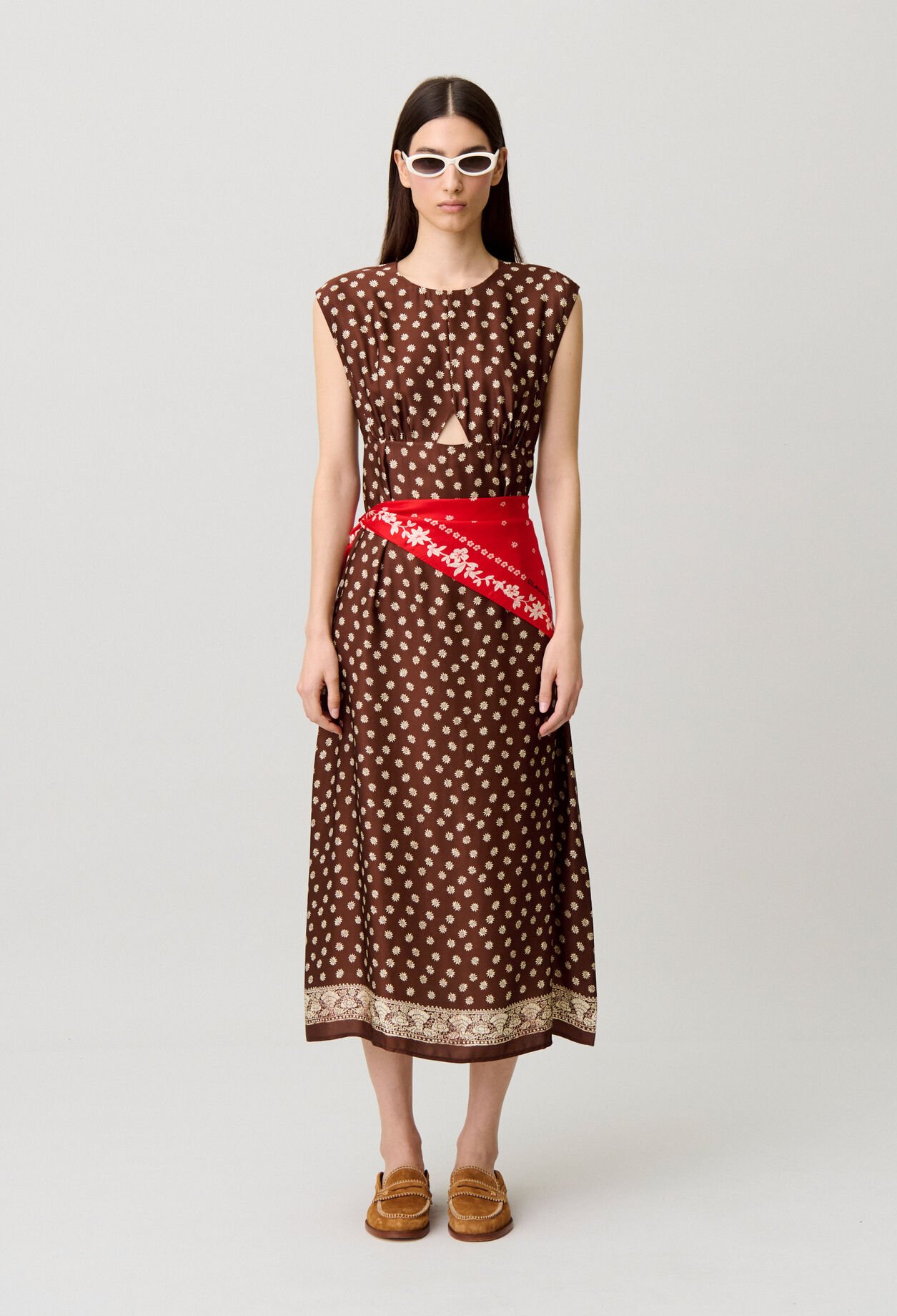 Langes bedrucktes Kleid