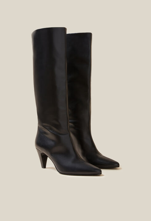 Hohe Lederstiefel