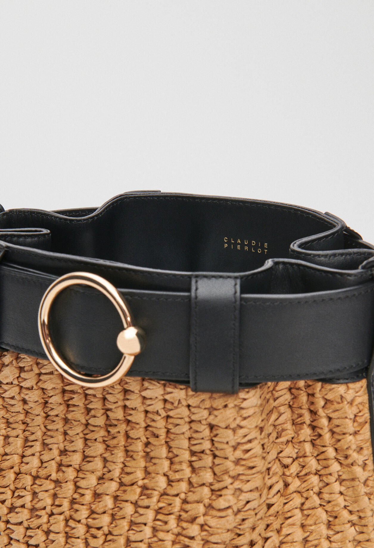 Eimer-Tasche aus Öko-Leder