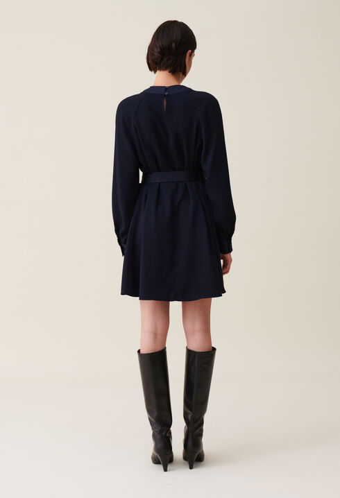 Gürtelloses Marine-Babydoll-Kleid