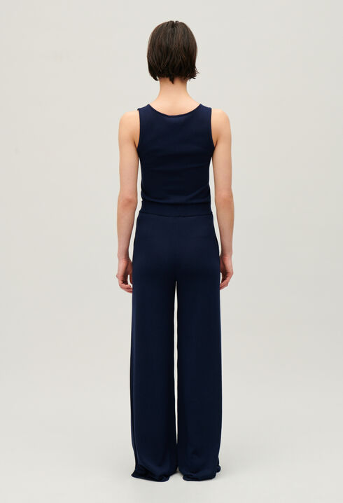 Fließende Strickhose