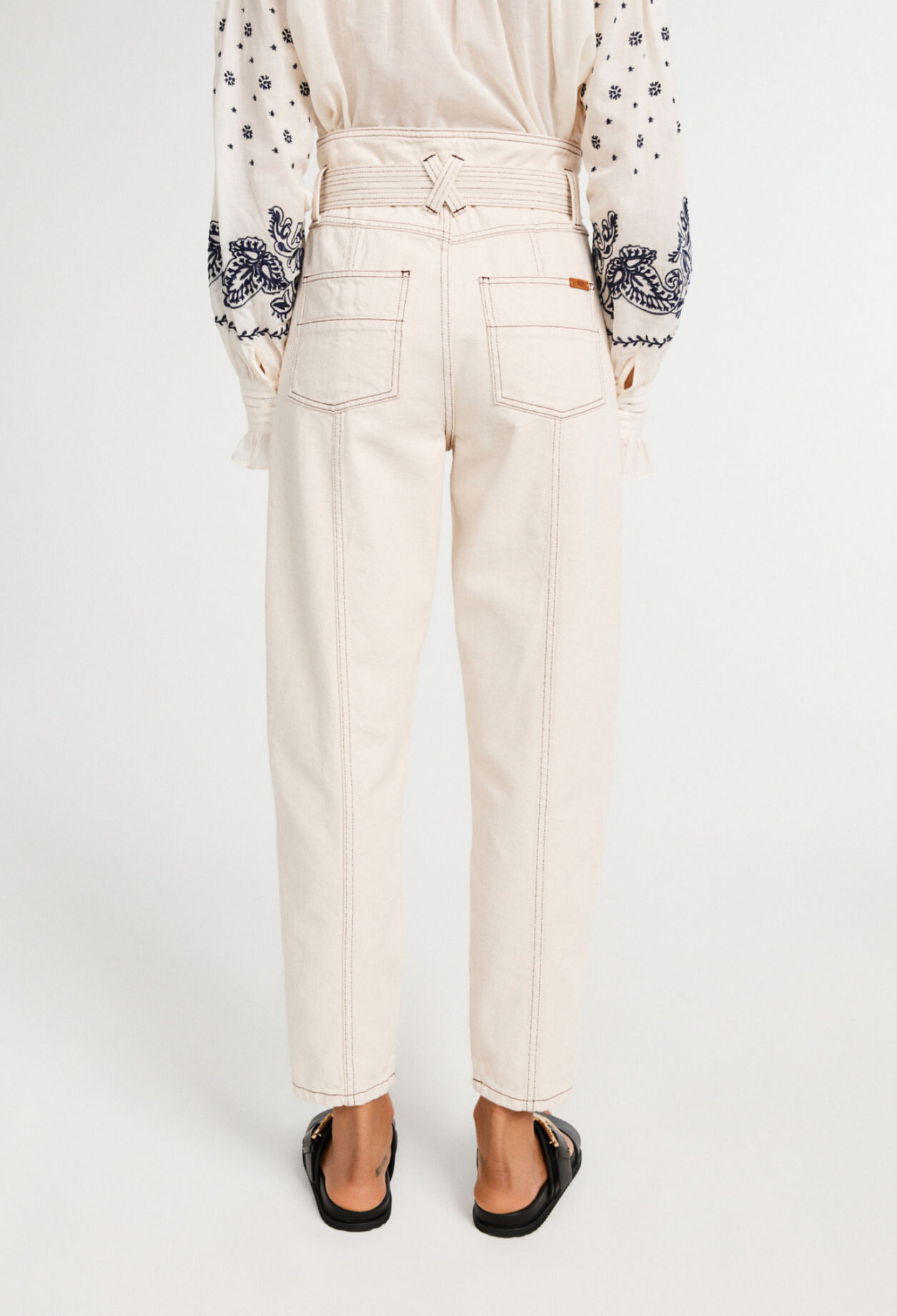 Jeans mit hoher Taille