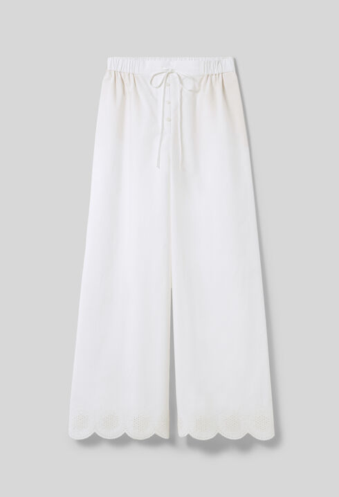 Weite, leichte Hose mit Stickerei