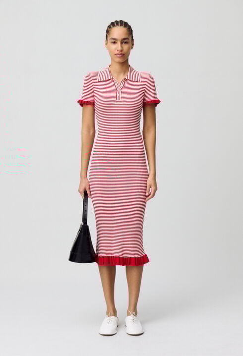 Langes gestreiftes Strickkleid
