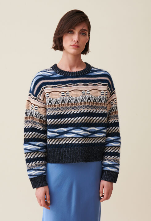 Kurzer Pullover mit Streifenmuster