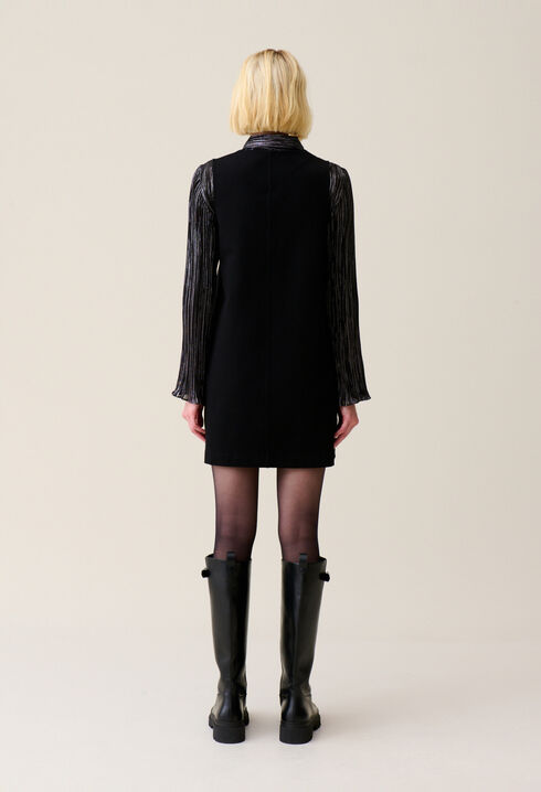 &Auml;rmelloses kurzes Kleid