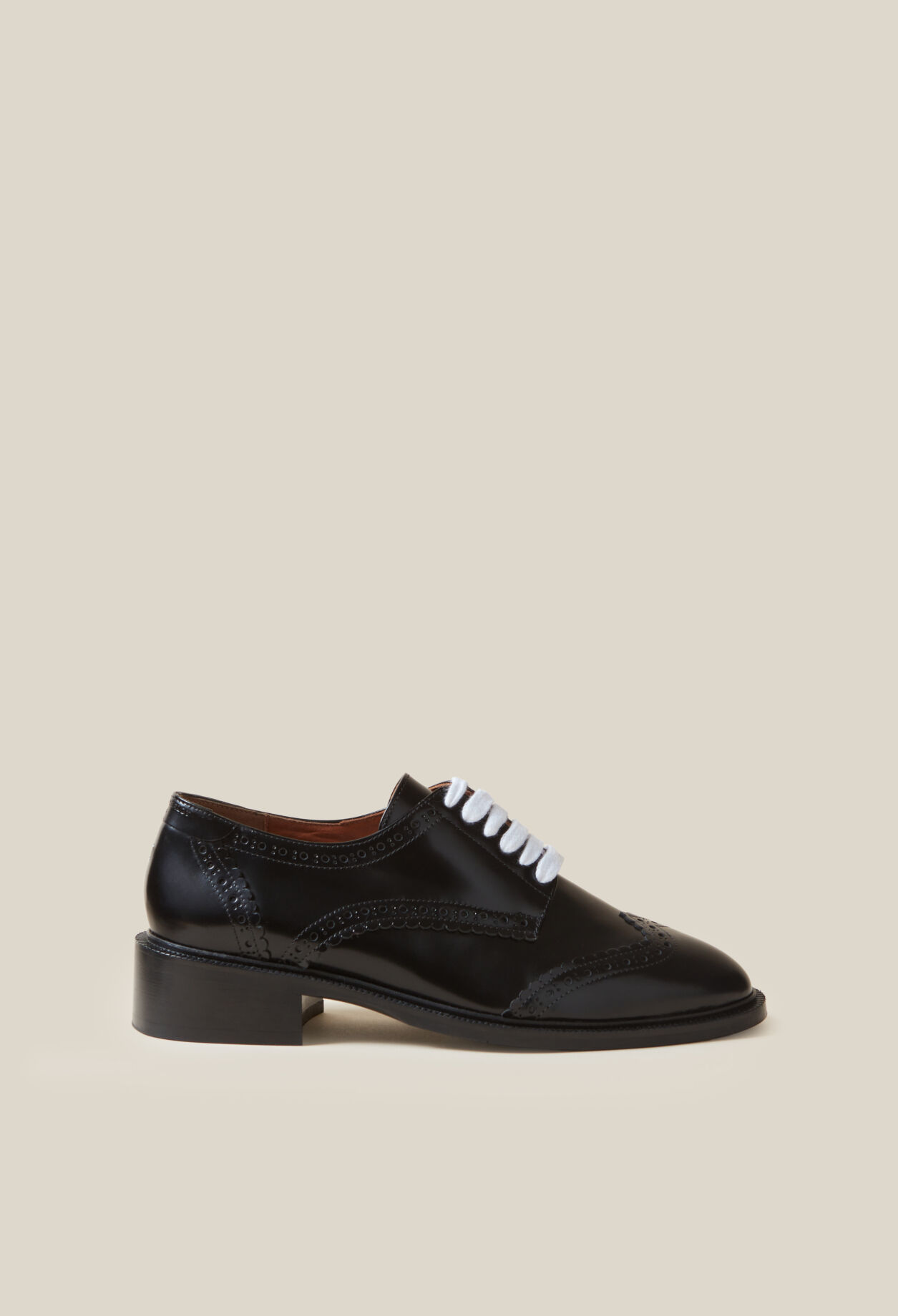 Lackleder-Derbies