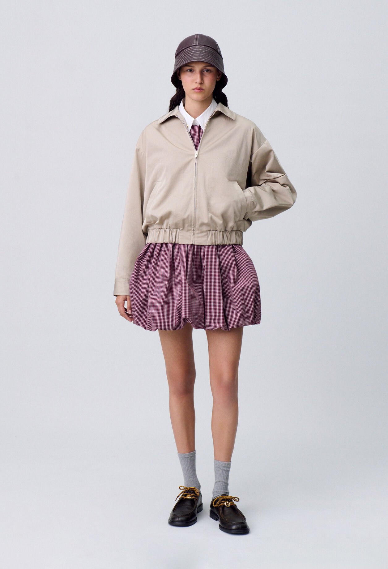 Übergroße Reißverschlussjacke
