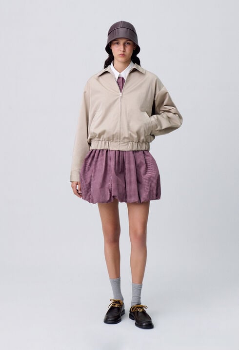 Übergroße Reißverschlussjacke
