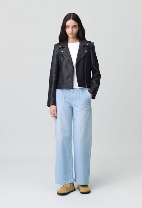 Jacke aus genarbtem schwarzem Leder 