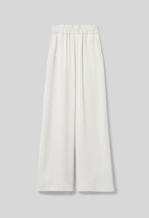 Flie&szlig;ende Satinhose