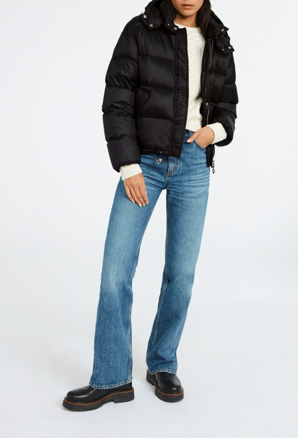 Wattierte Daunenjacke mit Kapuze