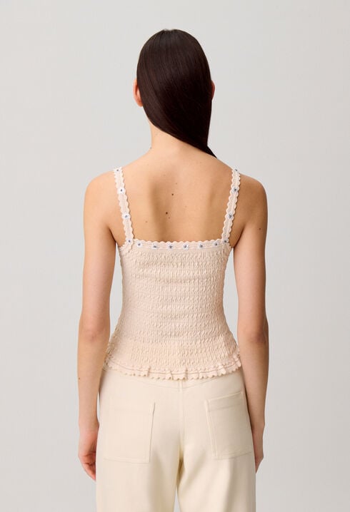 Top mit Blumenstickerei