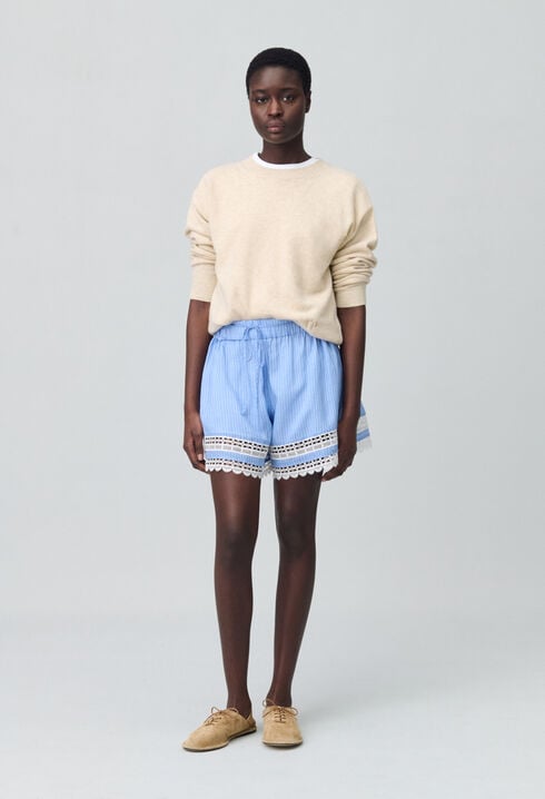 Gestreifte Shorts mit Spitze