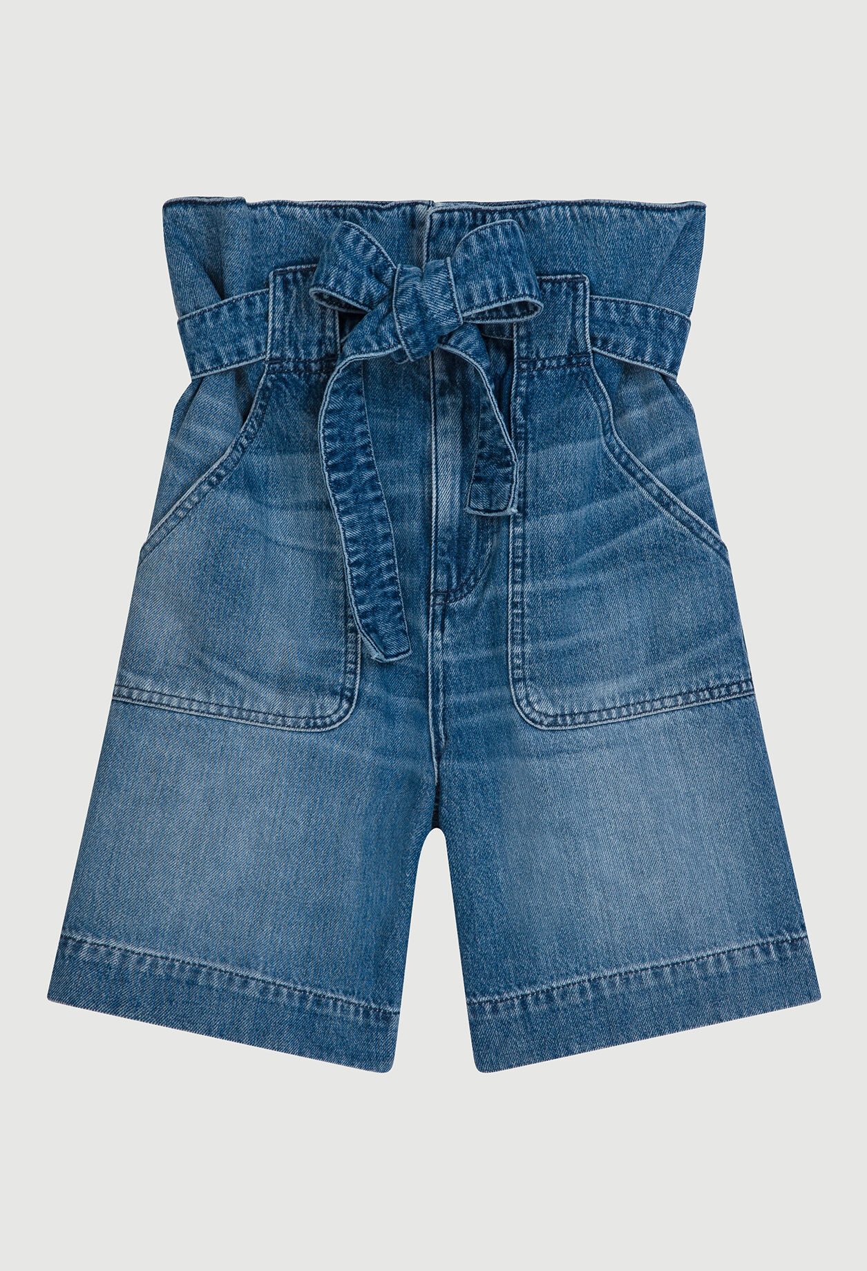 Hoch geschnittene Shorts aus Denim