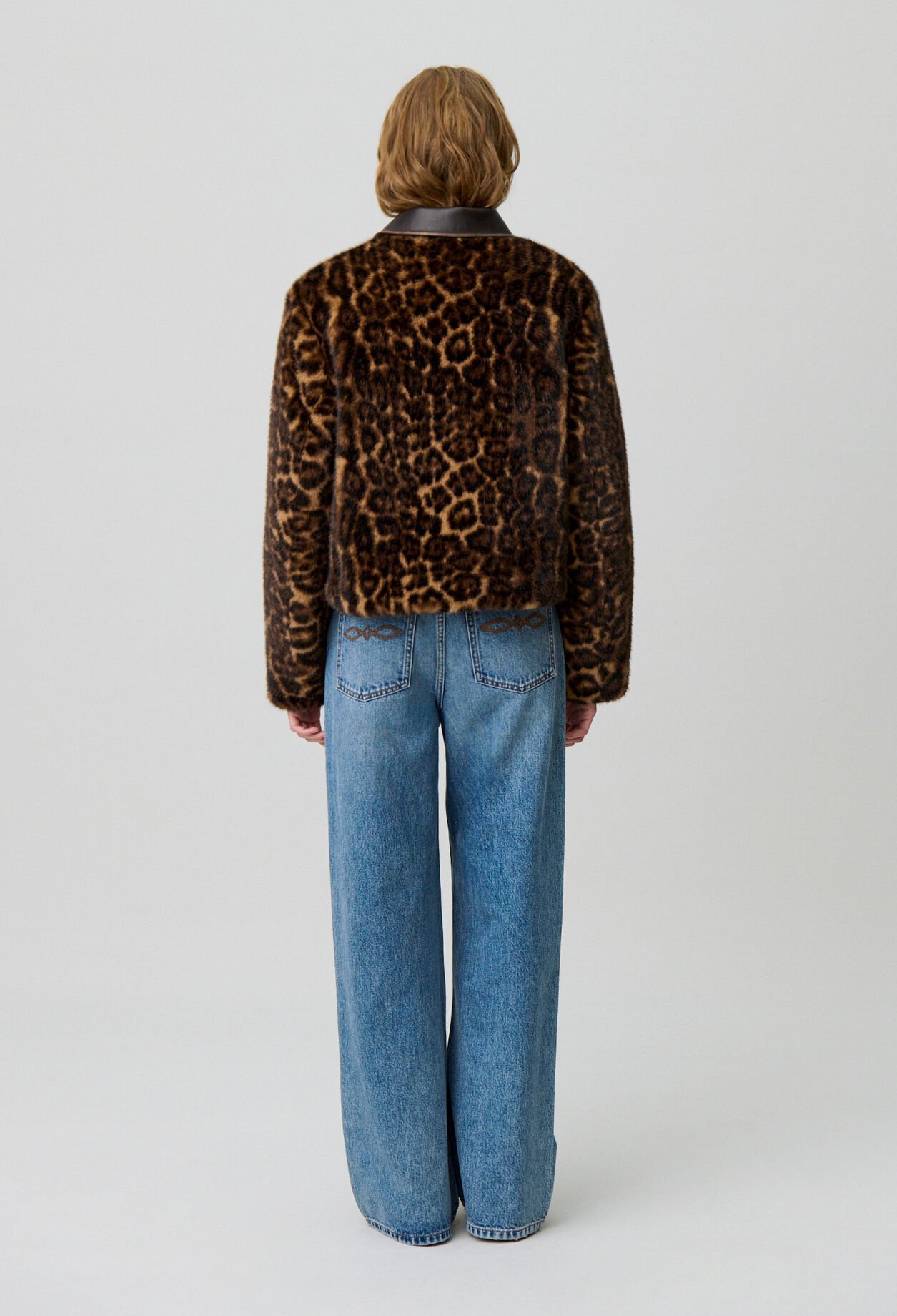 Webpelzmantel mit Leopardenmuster
