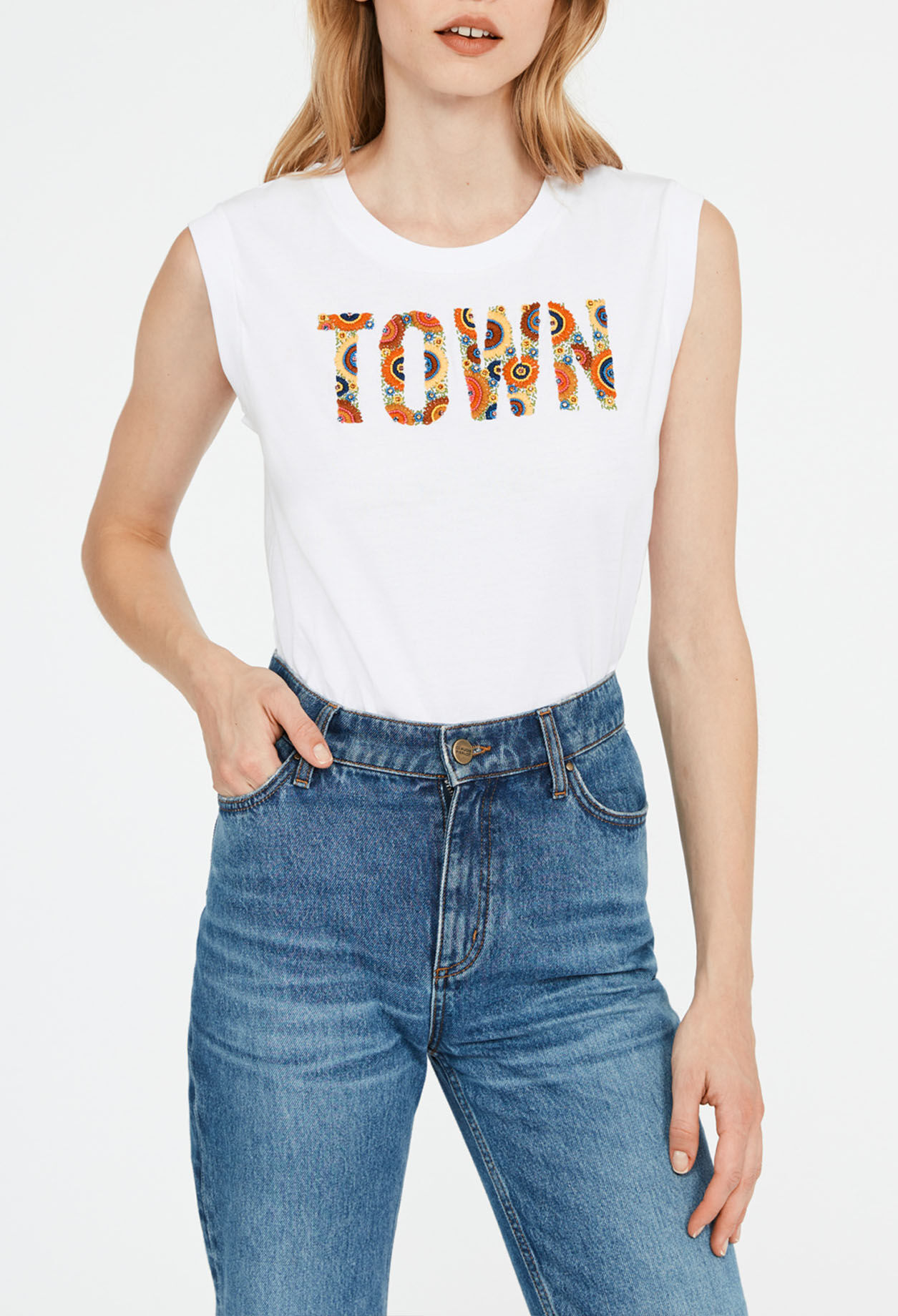 Besticktes T-Shirt