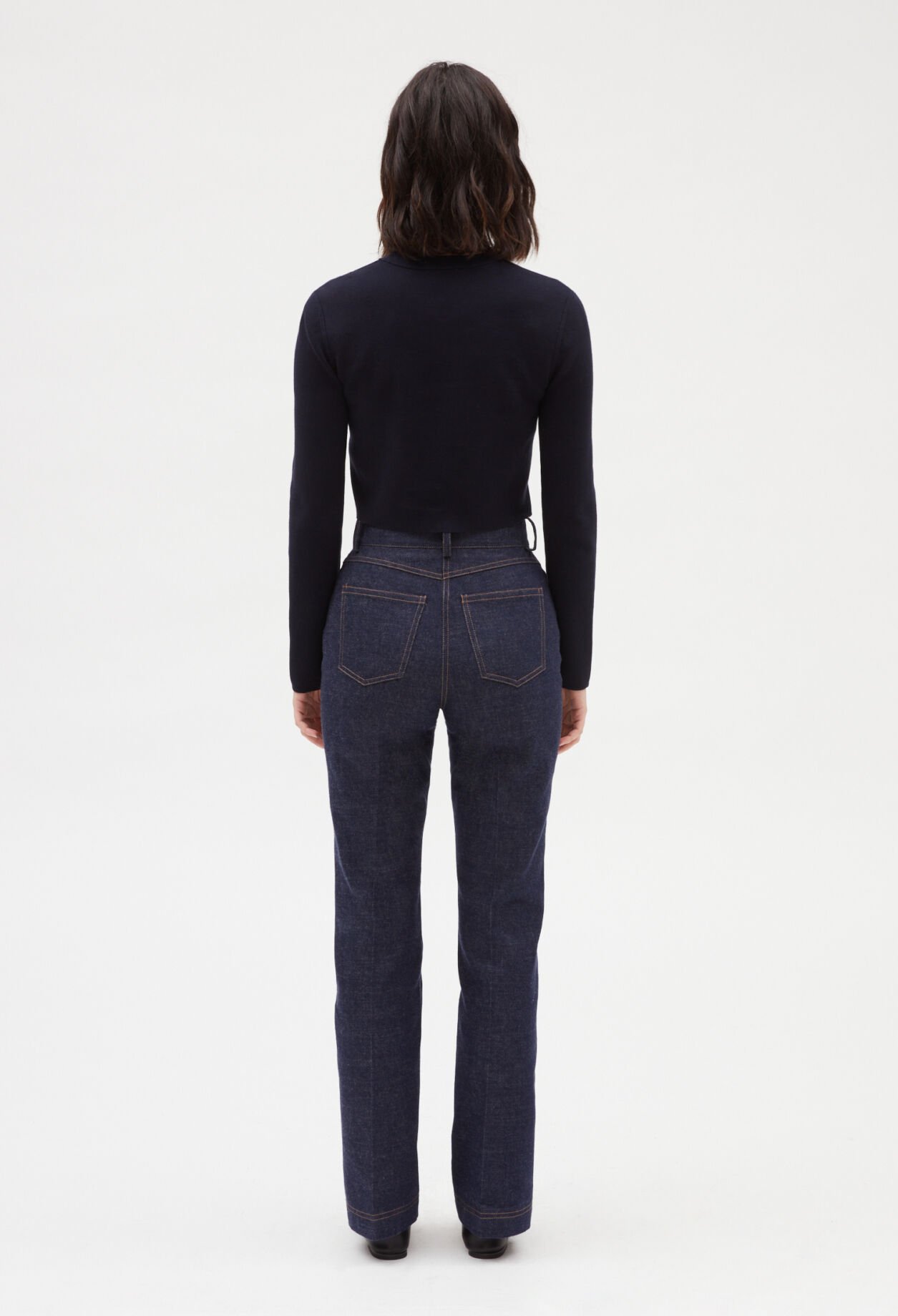 Kurzer Cardigan mit langen Ärmeln