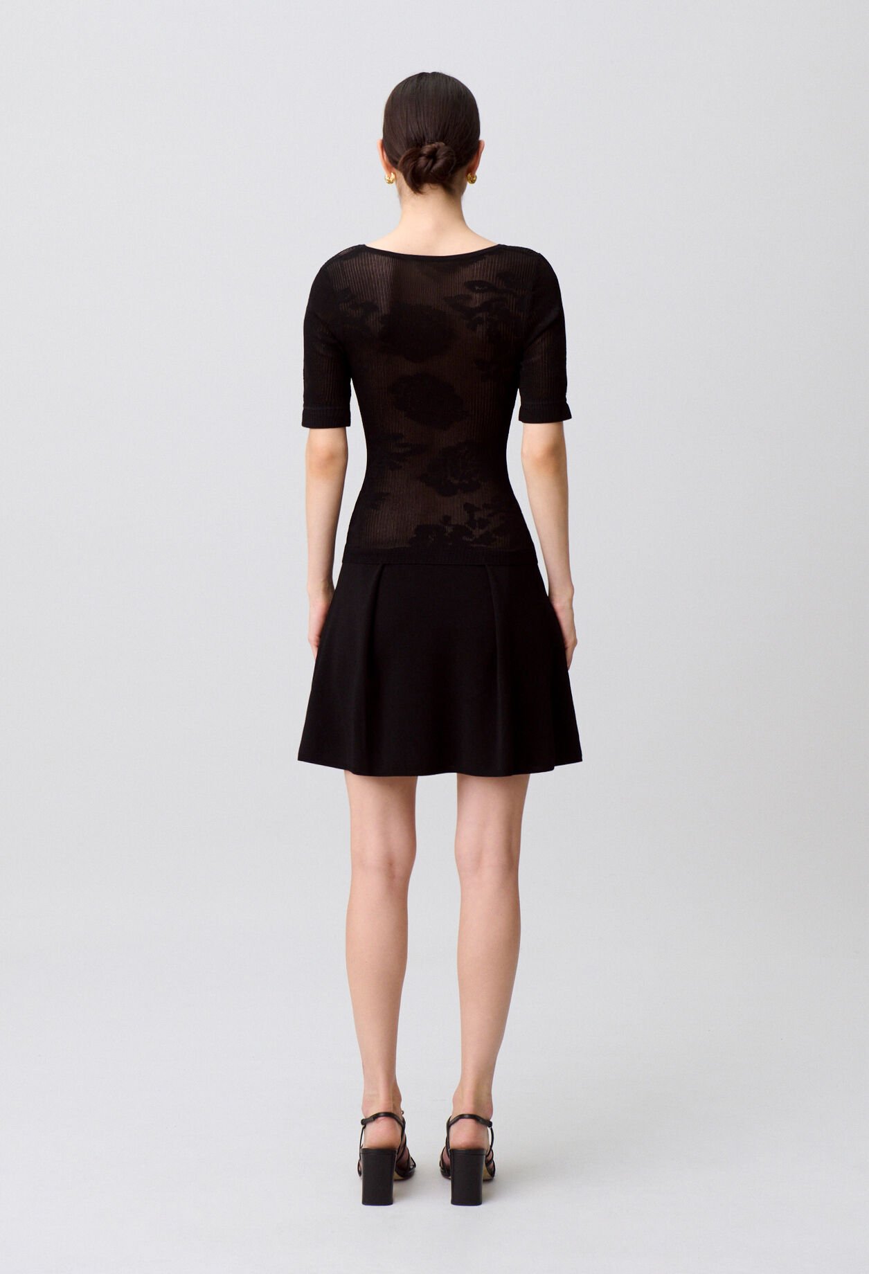 Strickkleid mit Blumenmuster