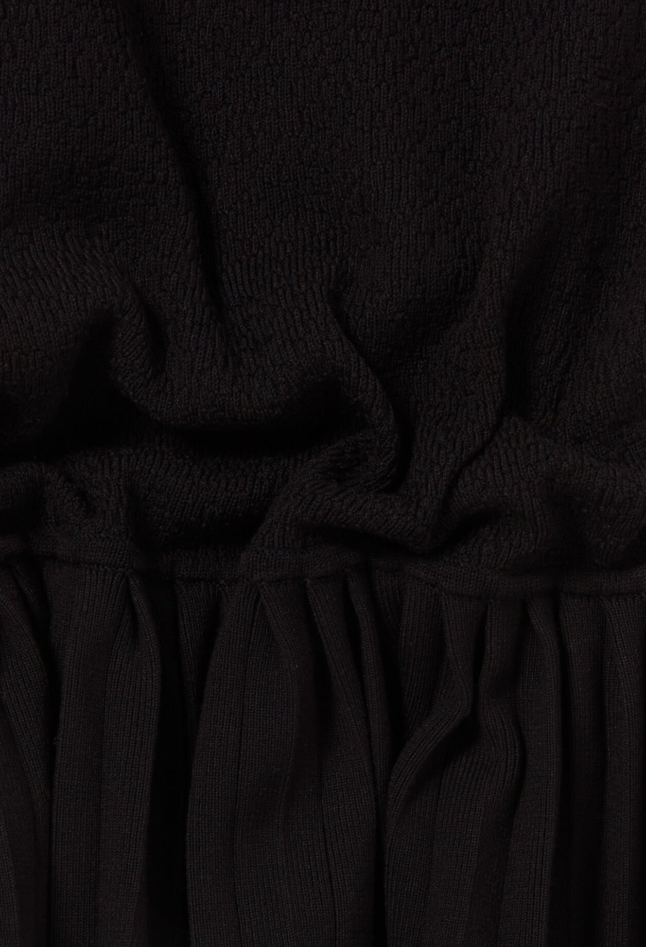 Plissiertes Strickkleid