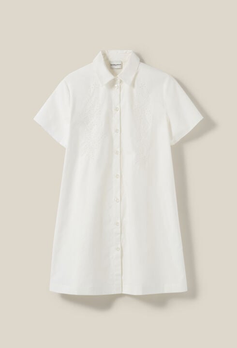 Kurzes, besticktes weißes Hemdkleid