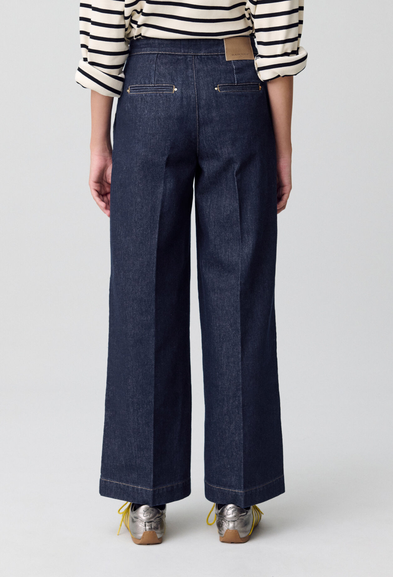 Weite Marlene-Jeans mit Knopfleiste