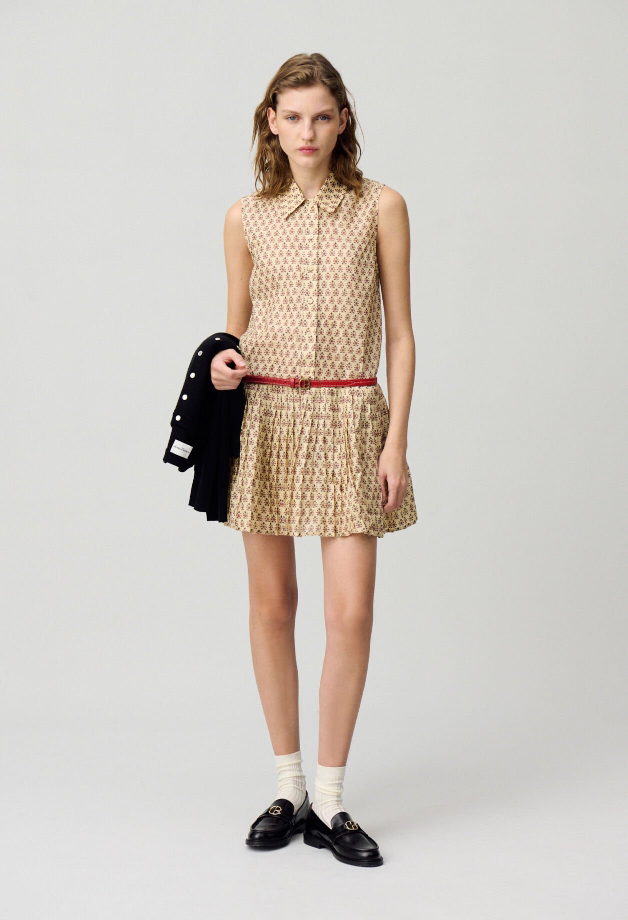 Kurzärmliges Kleid mit Print