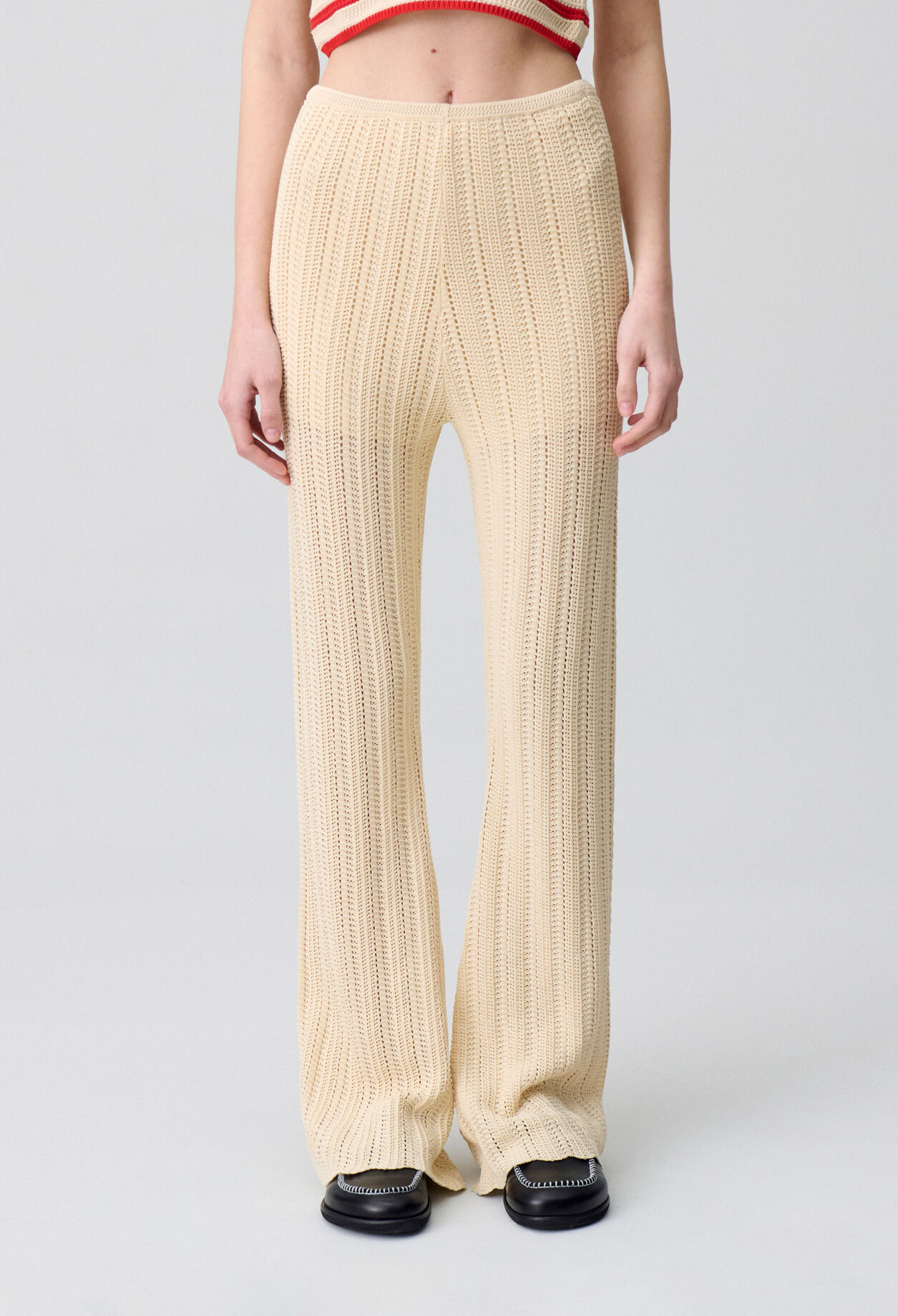 Crochet-Hose mit fließendem Schnitt