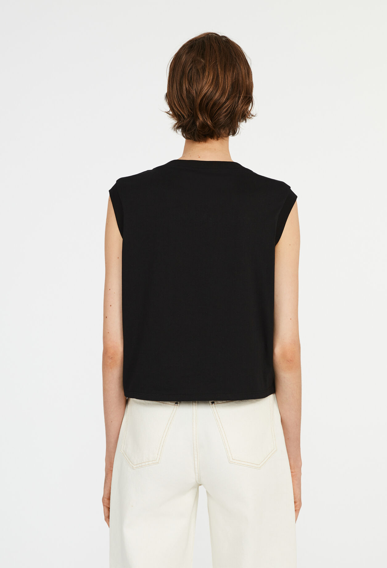 Besticktes T-Shirt