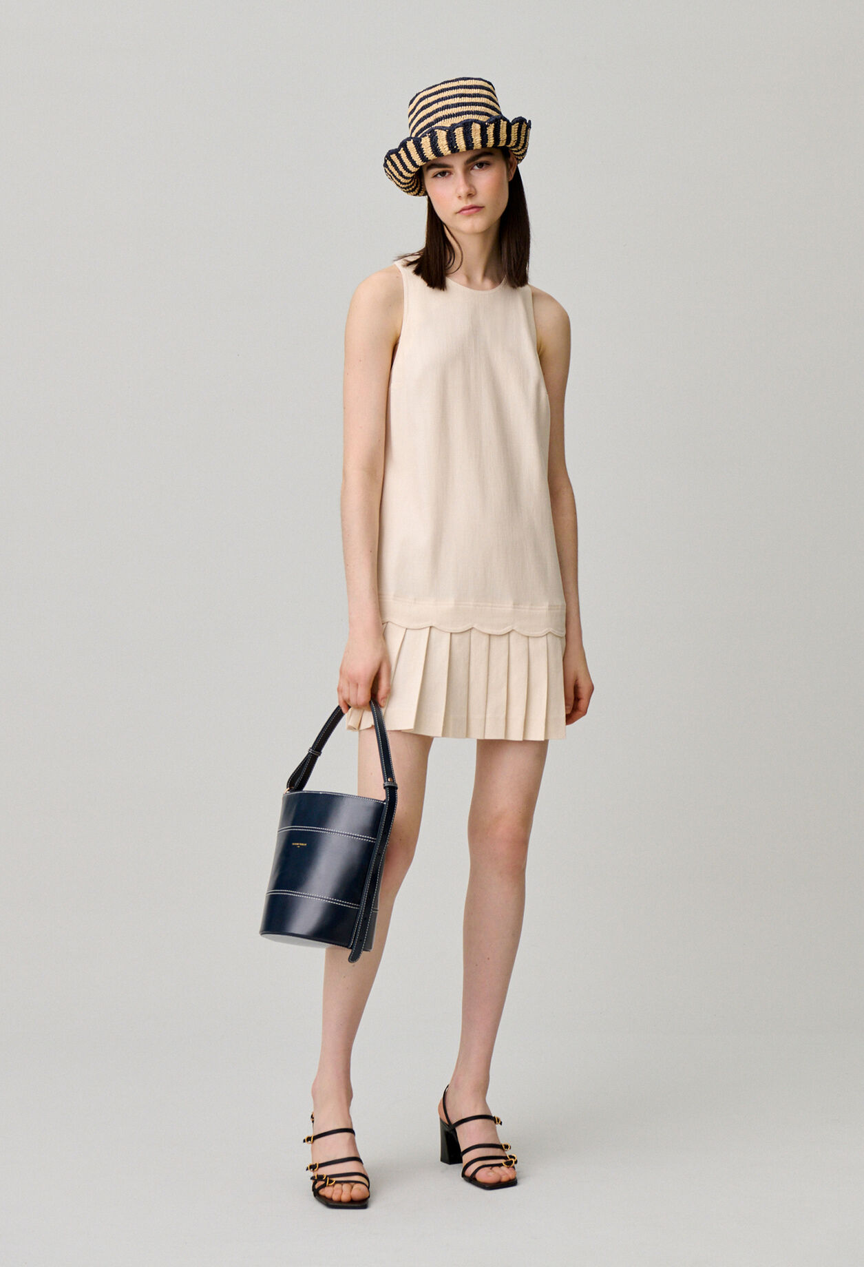Kurzes Plisseekleid