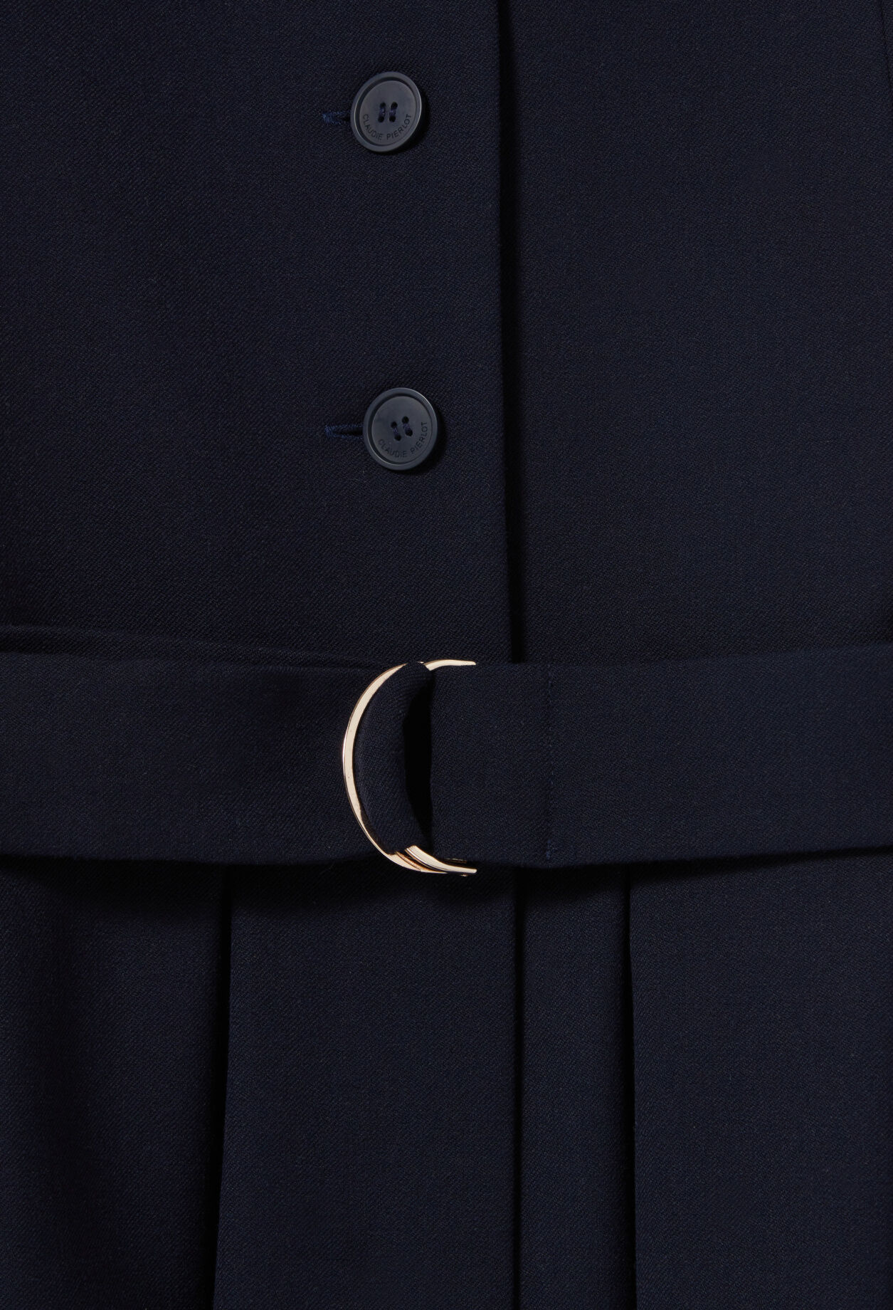Gefaltetes kurzes Kleid
