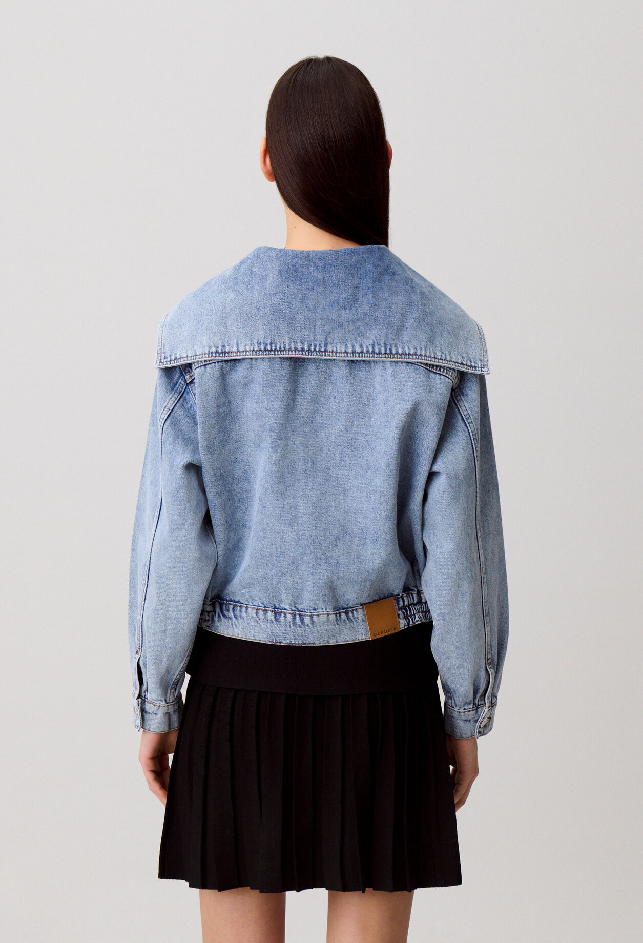 Jeansjacke mit Kontrastn&auml;hten