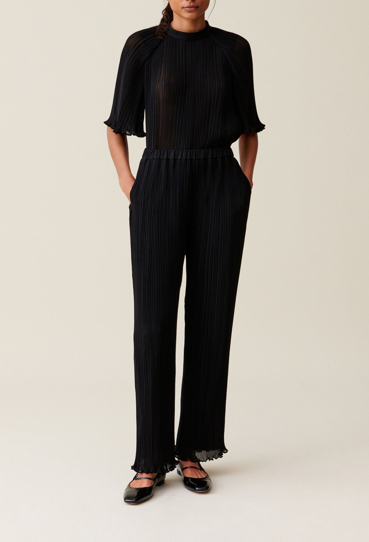 Plissierte Hose mit Volant