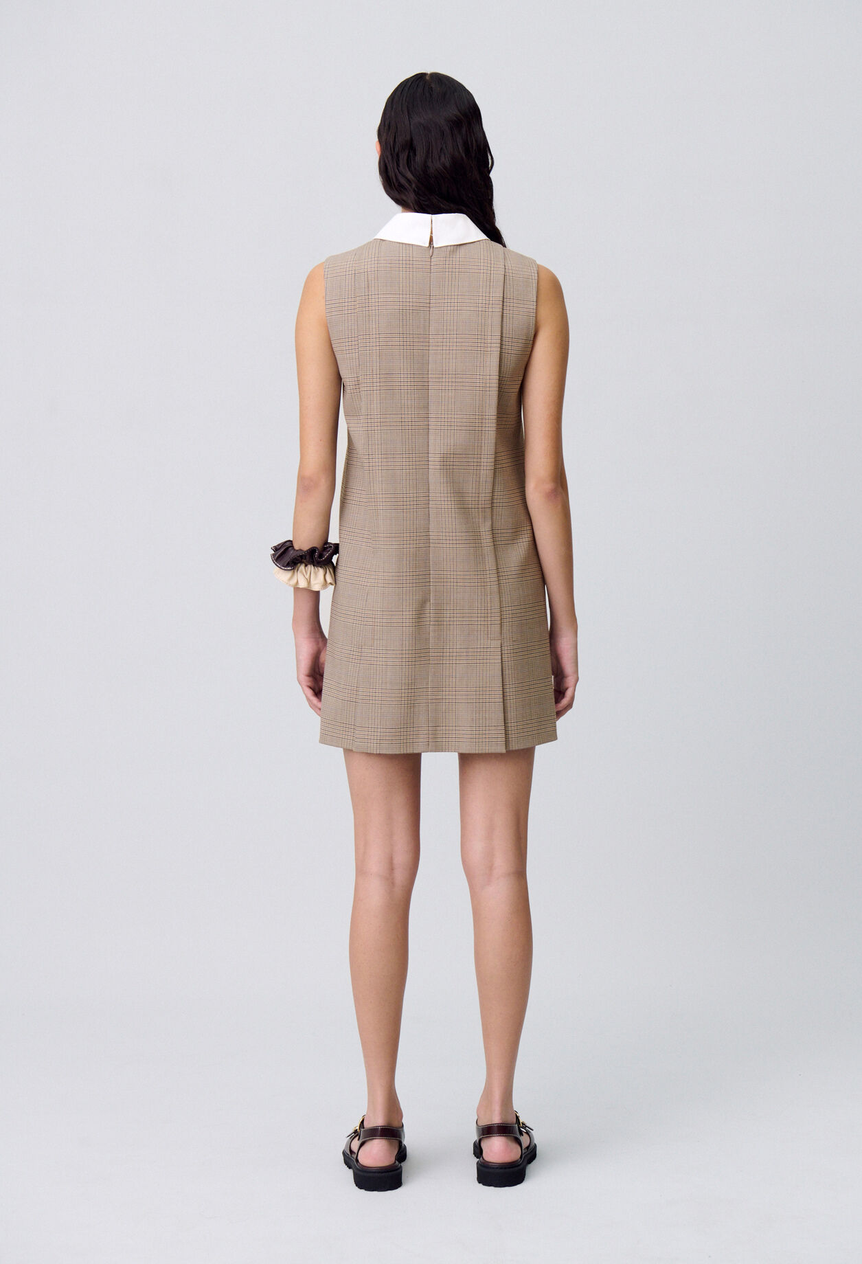 Kurzes Kleid mit Karomuster