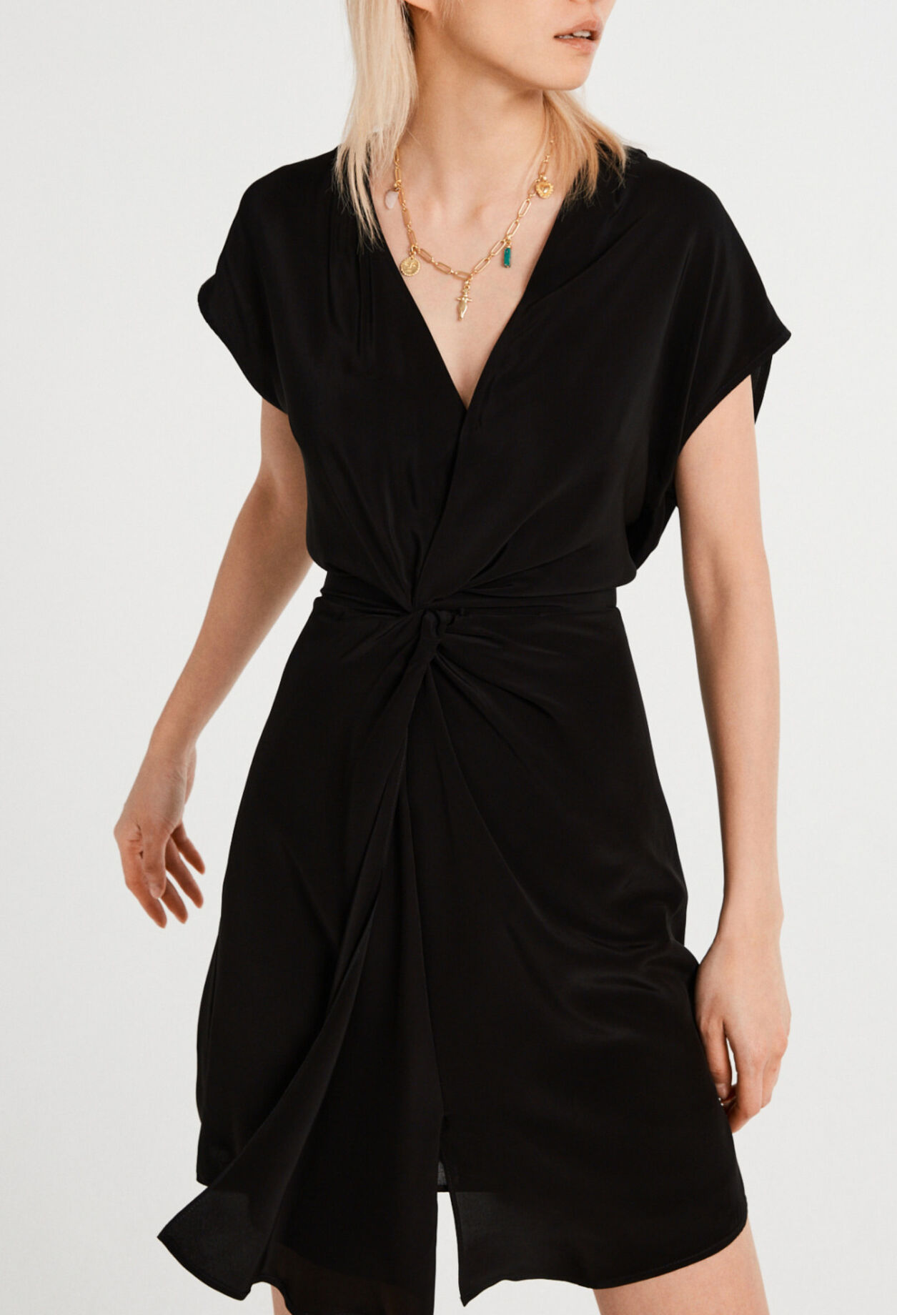 Kurzes Kleid  verantwortlicher