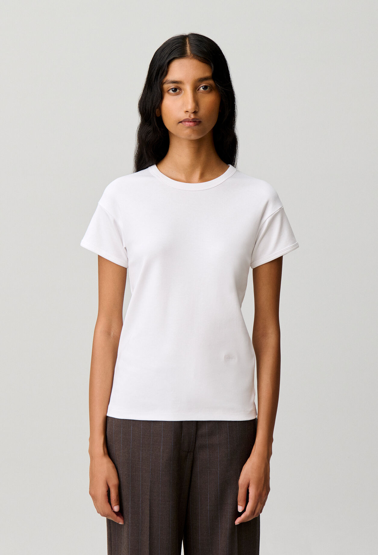 Wei&szlig;es T-Shirt mit kurzen &Auml;rmeln