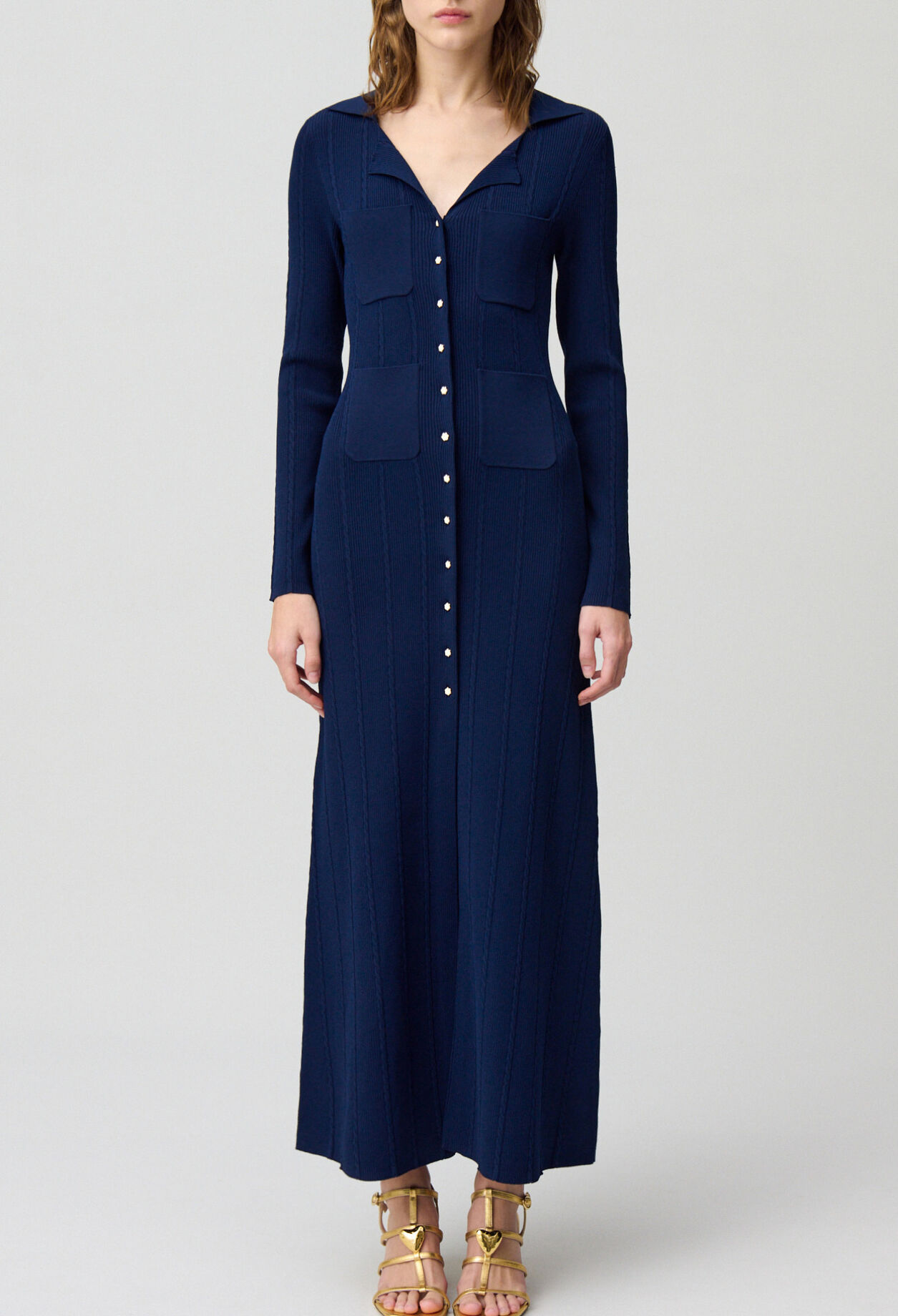 Knielanges Strickkleid