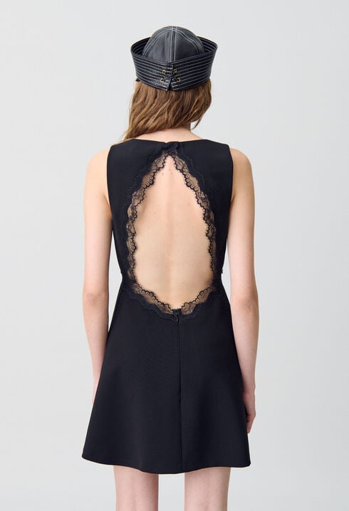 Rückenfreies Spitzenkleid