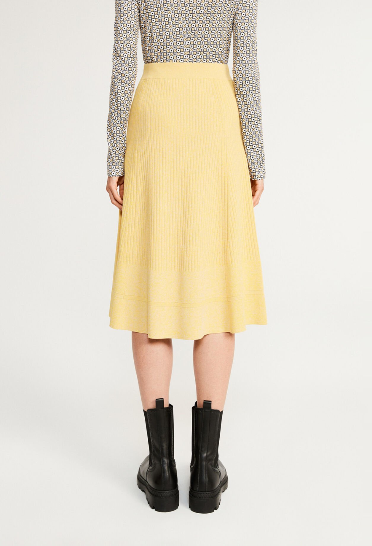 Rock aus Maschenware